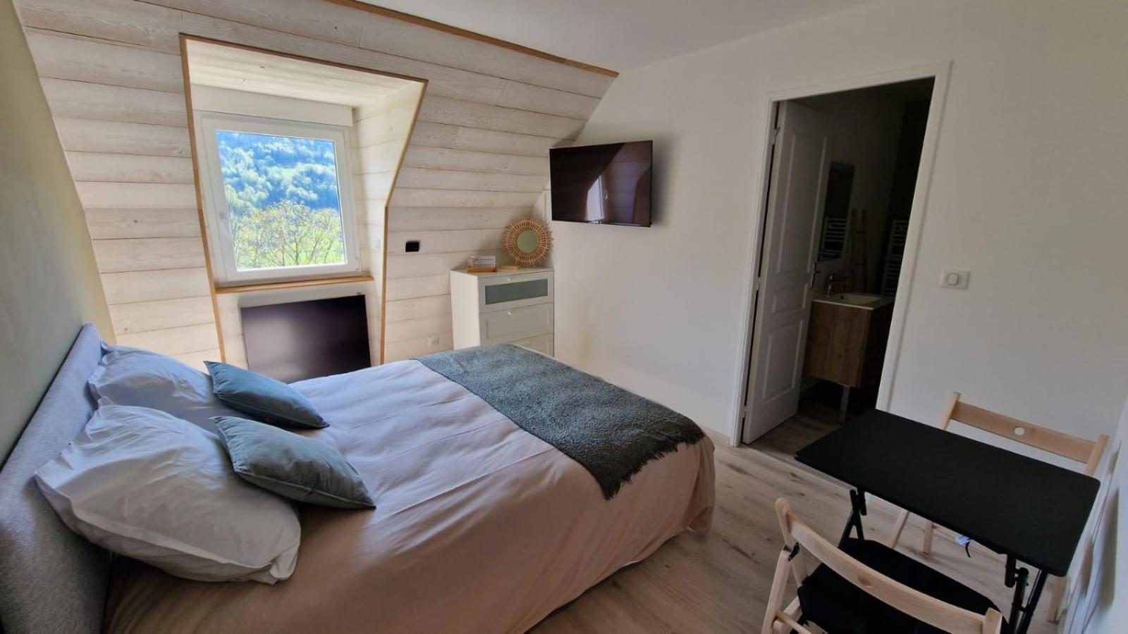 Le Falgoux La Gentiane Bed & Breakfast エクステリア 写真